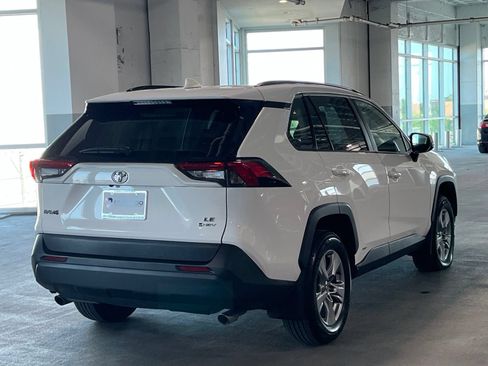 Used 2025 Toyota RAV4 LE AWD/4WD image 11