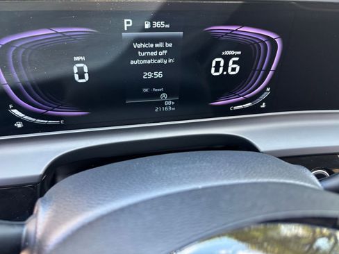 Used 2025 Kia Seltos S FWD image 35