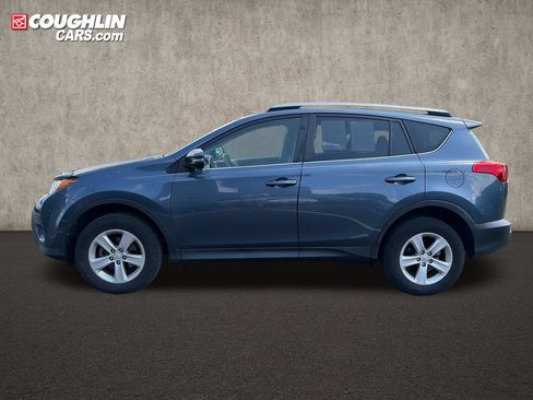 Used 2014 Toyota RAV4 XLE FWD image 4