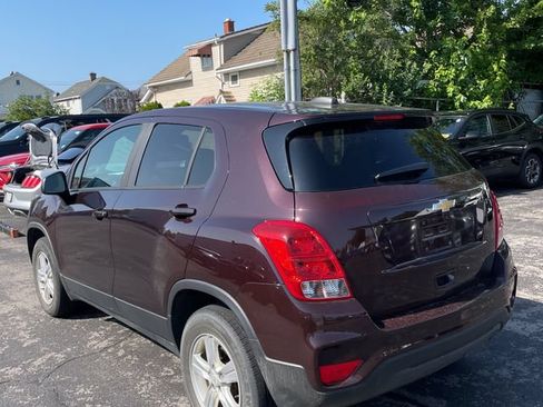 Used 2020 Chevrolet Trax LS w/ Tint and Cruise Package AWD/4WD image 2