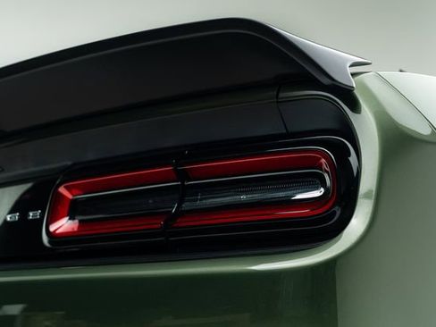 Used 2019 Dodge Challenger R/T Scat Pack w/ Widebody Package image 16