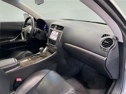 Used 2011 Lexus IS 250C image 15