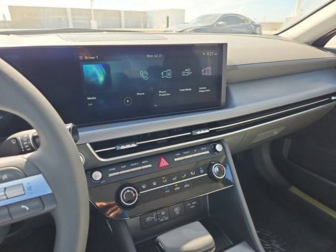 Certified 2025 Hyundai Sonata SE image 19