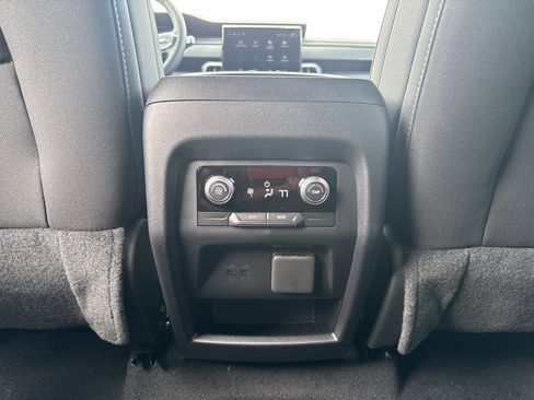 New 2026 GMC Acadia Elevation AWD/4WD image 25