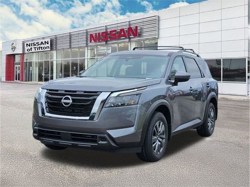 New 2025 Nissan Pathfinder SV image 3