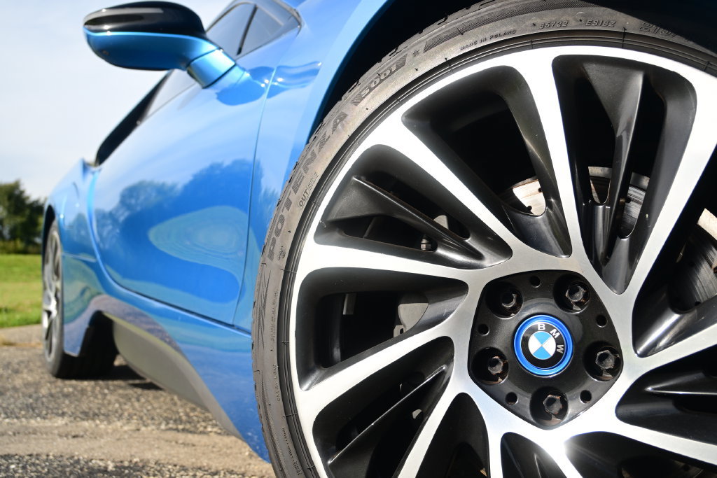 Used 2014 BMW i8 AWD/4WD image 3