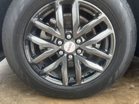 Used 2019 GMC Acadia SLT FWD image 24