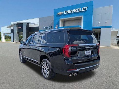 New 2026 GMC Yukon XL Denali w/ Sun & Power Step Package RWD image 7