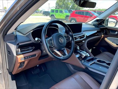 Used 2025 Acura MDX FWD w/ Technology Package image 14