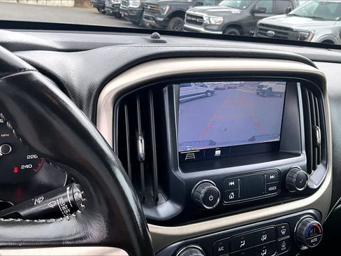 Used 2022 GMC Canyon Denali w/ Denali Black Edition Package image 27