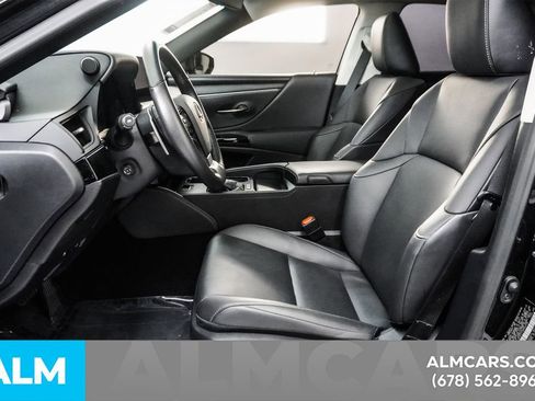 Used 2024 Lexus ES 300h w/ Premium Package image 17