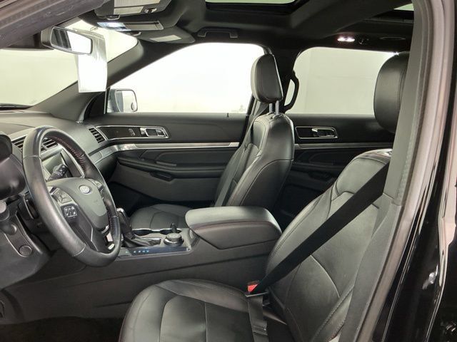 Used 2018 Ford Explorer Sport AWD/4WD image 14