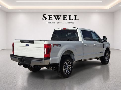 Used 2022 Ford F250 Lariat w/ Lariat Ultimate Package AWD/4WD image 4