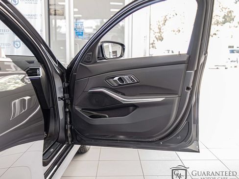 Used 2021 BMW 330i xDrive Sedan w/ Convenience Package AWD/4WD image 42