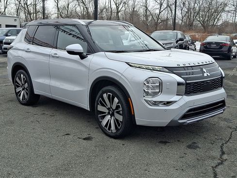New 2026 Mitsubishi Outlander SEL AWD/4WD image 2