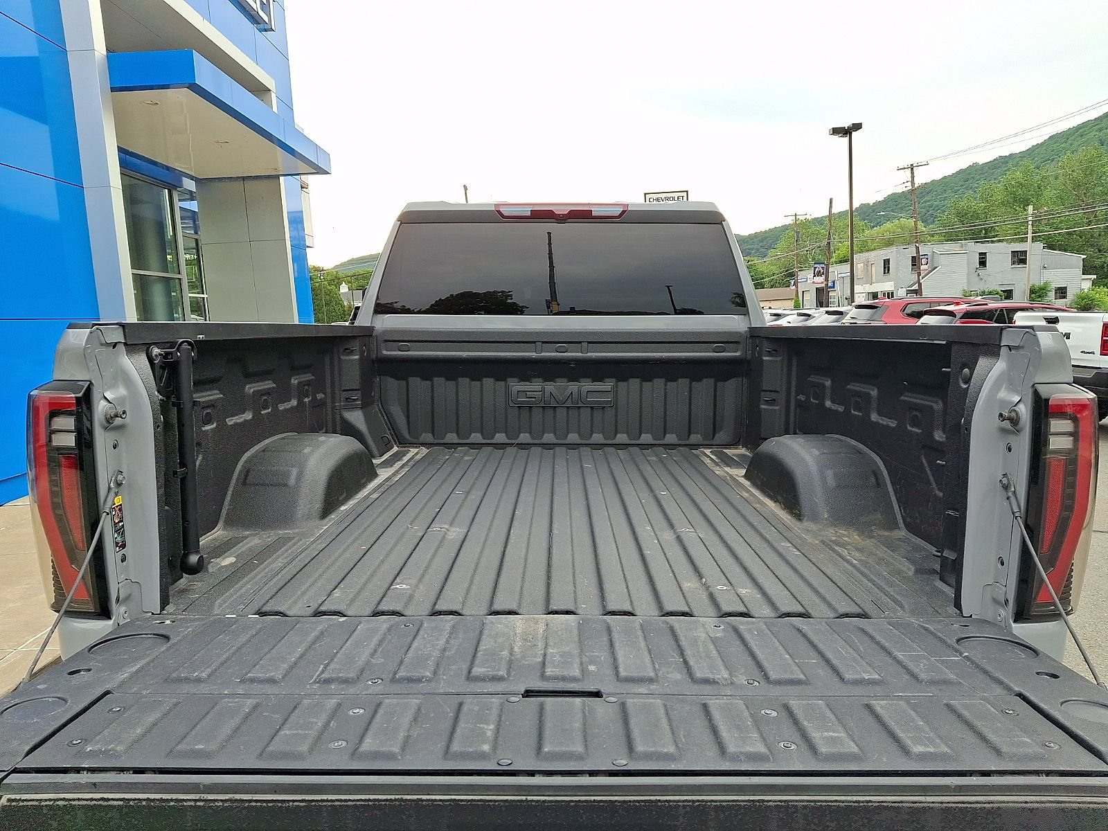 Used 2025 GMC Sierra 3500 AT4 AWD/4WD image 28