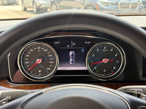 Used 2018 Mercedes-Benz E 300 image 27