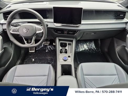 New 2026 Volkswagen Tiguan SE R-Line AWD/4WD image 28