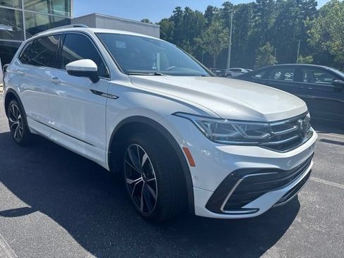 Used 2024 Volkswagen Tiguan SEL R-Line AWD/4WD image 5