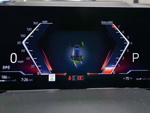 Certified 2025 BMW X7 xDrive40i w/ Premium Package image 15