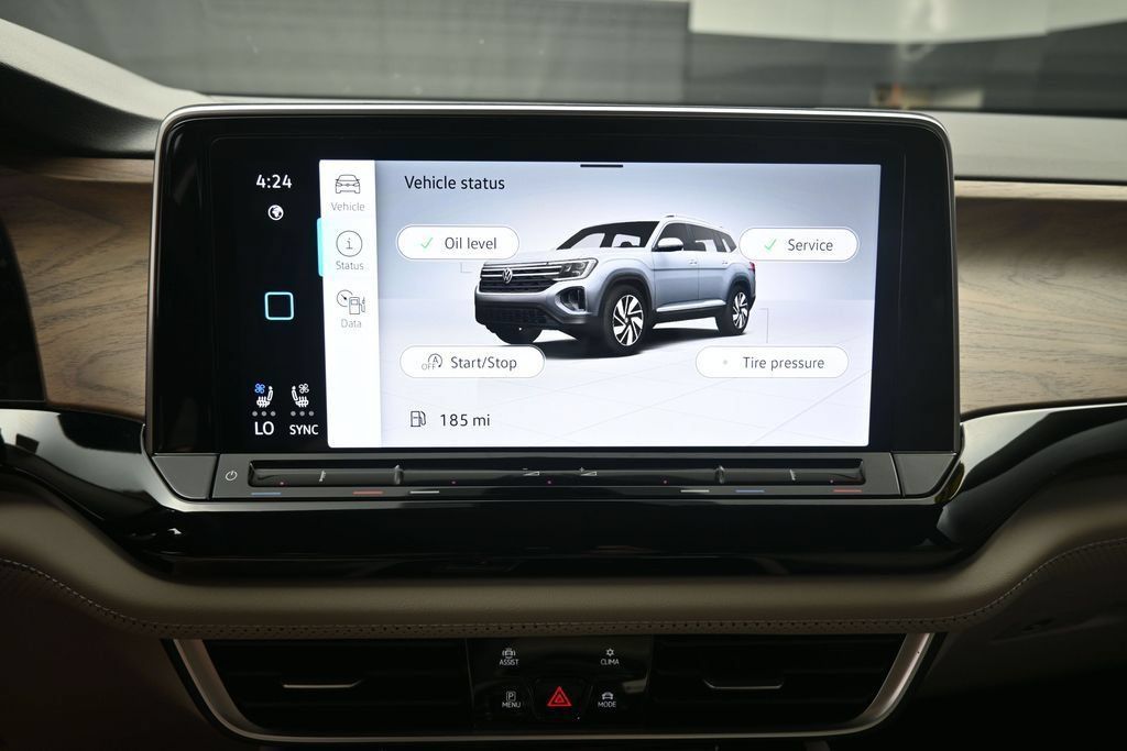 Used 2026 Volkswagen Atlas SE FWD image 12