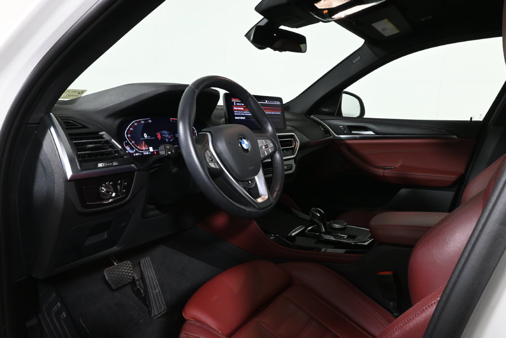 Used 2023 BMW X4 xDrive30i w/ Premium Package AWD/4WD image 4