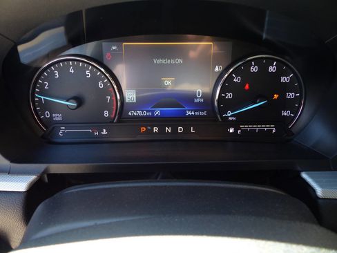 Used 2022 Ford Explorer XLT w/ Equipment Group 202A AWD/4WD image 31