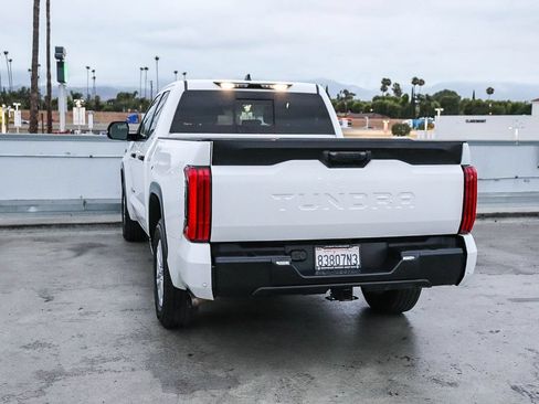 Used 2022 Toyota Tundra SR5 w/ SR5 Convenience Package RWD image 7