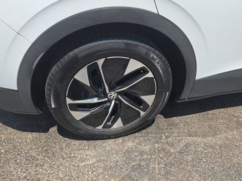 Used 2021 Volkswagen ID.4 Pro RWD image 44
