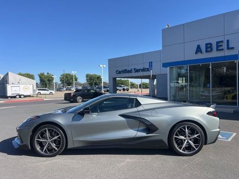 Used 2022 Chevrolet Corvette Stingray Premium Conv w/ Z51 Performance Package RWD image 11