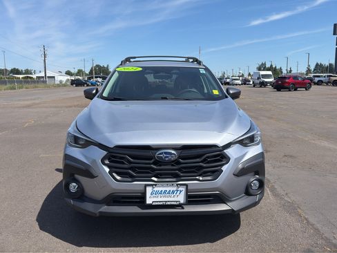 Used 2024 Subaru Crosstrek 2.5i Limited w/ Crosstrek Mirror Package AWD/4WD image 2