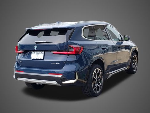 New 2026 BMW X1 xDrive28i AWD/4WD image 5