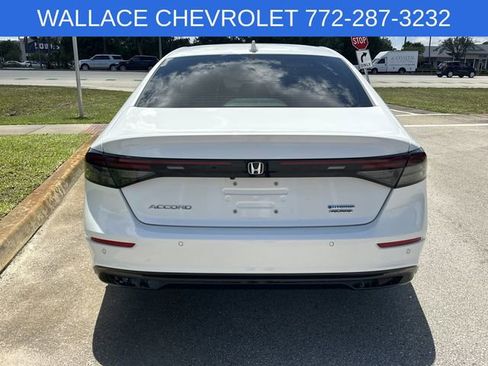 Used 2024 Honda Accord Touring image 7
