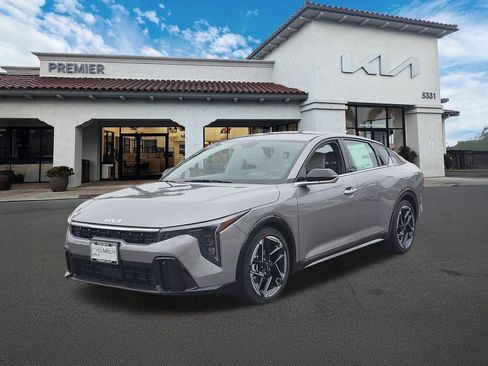 New 2026 Kia K4 GT-Line FWD image 4