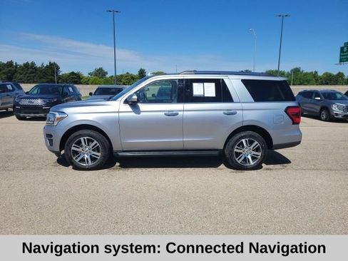 Used 2024 Ford Expedition Limited AWD/4WD image 3