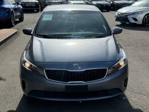 Used 2017 Kia Forte S FWD image 1