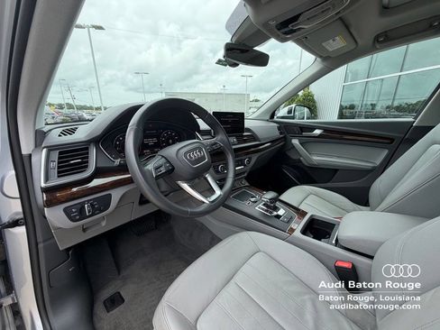 Used 2020 Audi Q5 2.0T Premium Plus w/ Premium Plus Package AWD/4WD image 6