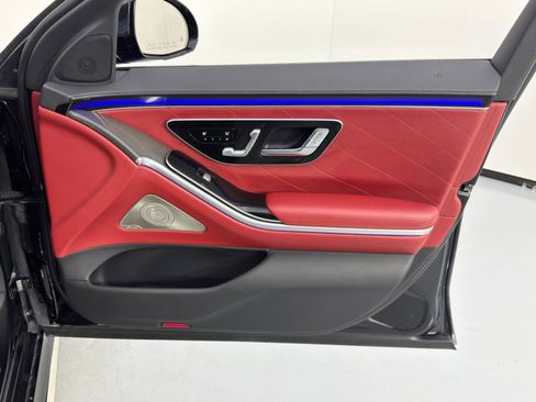 Used 2023 Mercedes-Benz S 580 4MATIC Sedan image 54