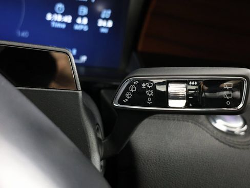 Used 2023 Lincoln Navigator Reserve image 28