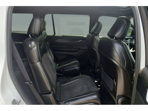 Used 2023 Jeep Grand Cherokee L Laredo AWD/4WD image 34