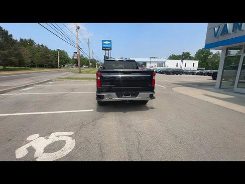 Certified 2024 Chevrolet Silverado 1500 LT AWD/4WD image 7