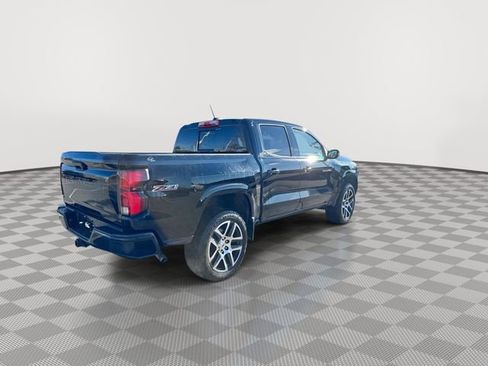 Used 2023 Chevrolet Colorado Z71 w/ Z71 Convenience Package 2 image 8