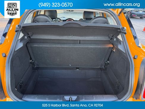 Used 2016 MINI Cooper 4-Door Hardtop FWD image 13