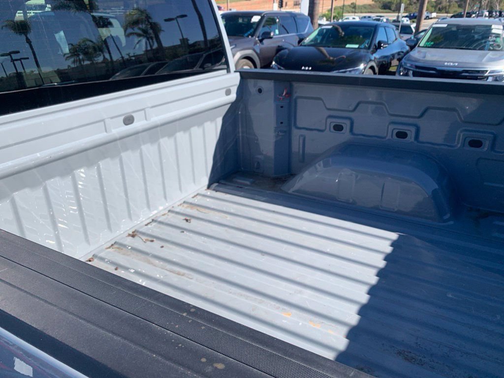 Used 2025 GMC Sierra 1500 Pro w/ Graphite Edition RWD image 9