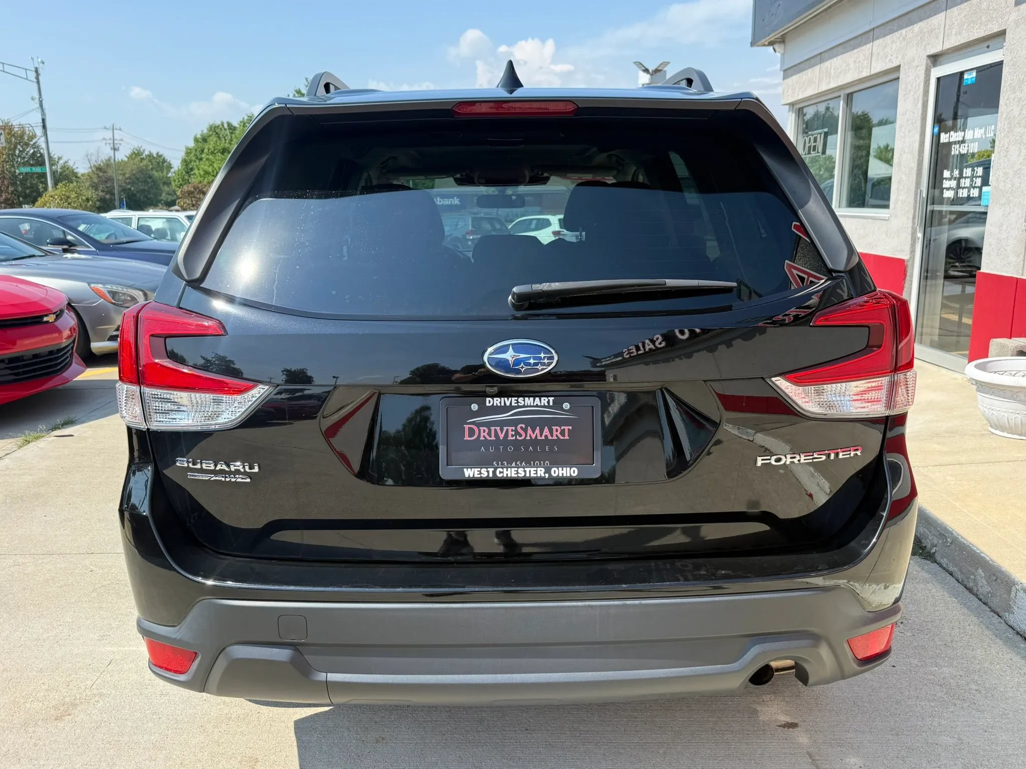 Used 2023 Subaru Forester Premium AWD/4WD image 8