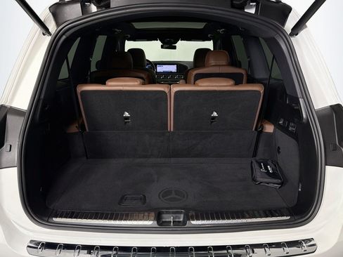 Certified 2024 Mercedes-Benz GLS 450 4MATIC image 24