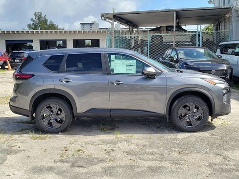 New 2026 Nissan Rogue SV FWD image 8