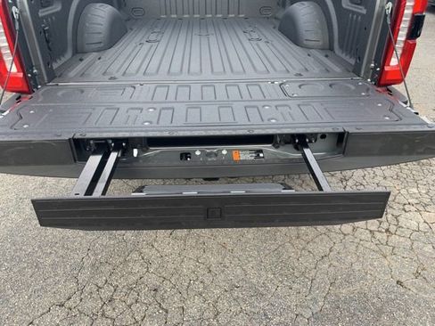 New 2026 Ford F350 Lariat w/ Black Appearance Package AWD/4WD image 9