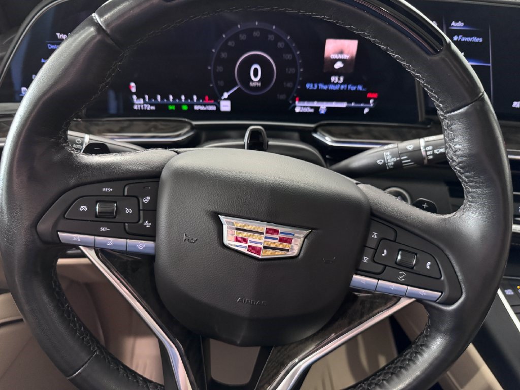 Certified 2024 Cadillac Escalade ESV Premium Luxury w/ Performance Package AWD/4WD image 16