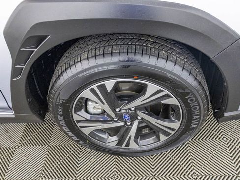 Used 2025 Subaru Crosstrek 2.0i Premium image 48
